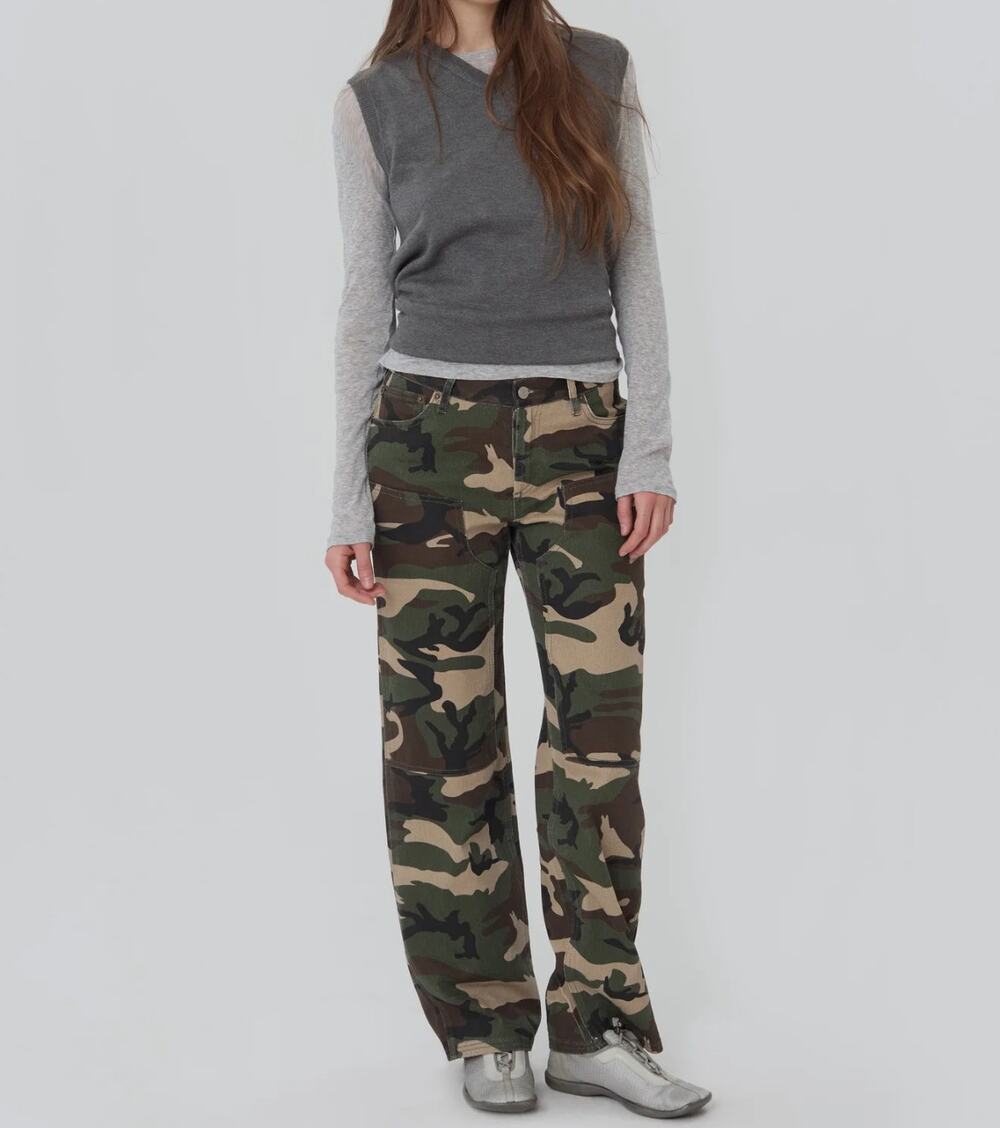 Still Here Camo Subway Jeans
